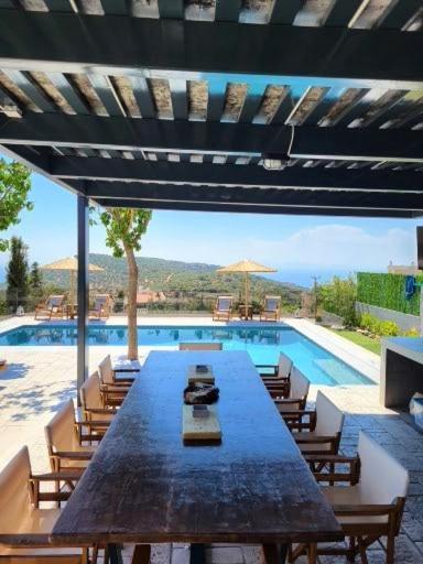 "Stergiou Luxury Apartment 2nd Floor" με κοινη πισινα Saronida Εξωτερικό φωτογραφία