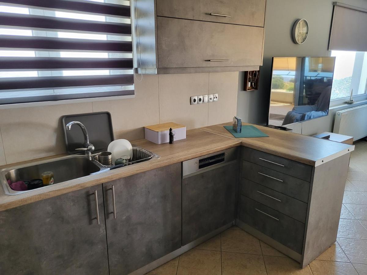 "Stergiou Luxury Apartment 2nd Floor" με κοινη πισινα Saronida Εξωτερικό φωτογραφία